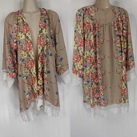 BOUTIQUE Crochet Trim Floral Kimono Sz L - Picture 11 of 12